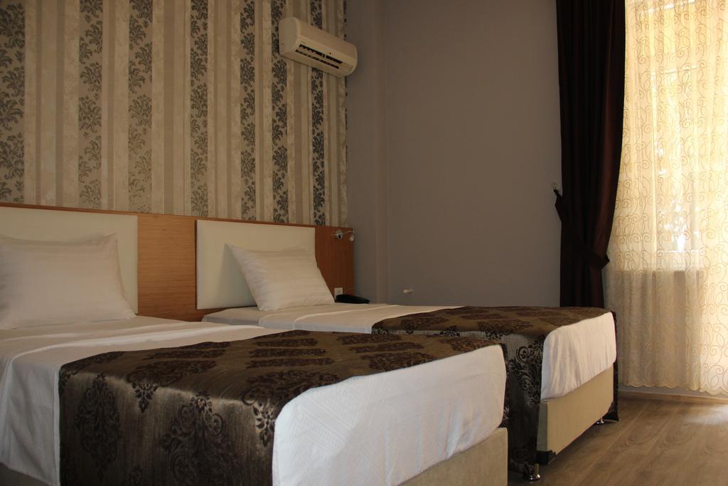 Seka Park Hotel Ізміт Екстер'єр фото