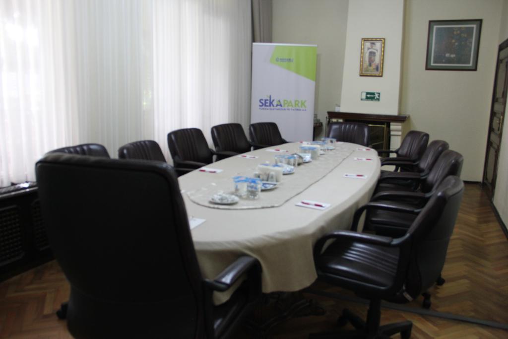Seka Park Hotel Ізміт Екстер'єр фото